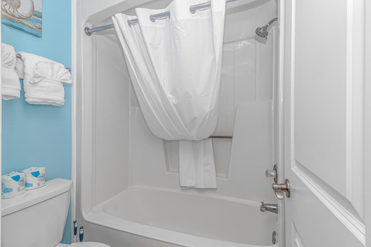 Oceanfront 1 Bedroom Suite With Beautiful Decor And Accents Caravelle Resort 1039 Sleeps 6 Guests Myrtle Beach Kültér fotó